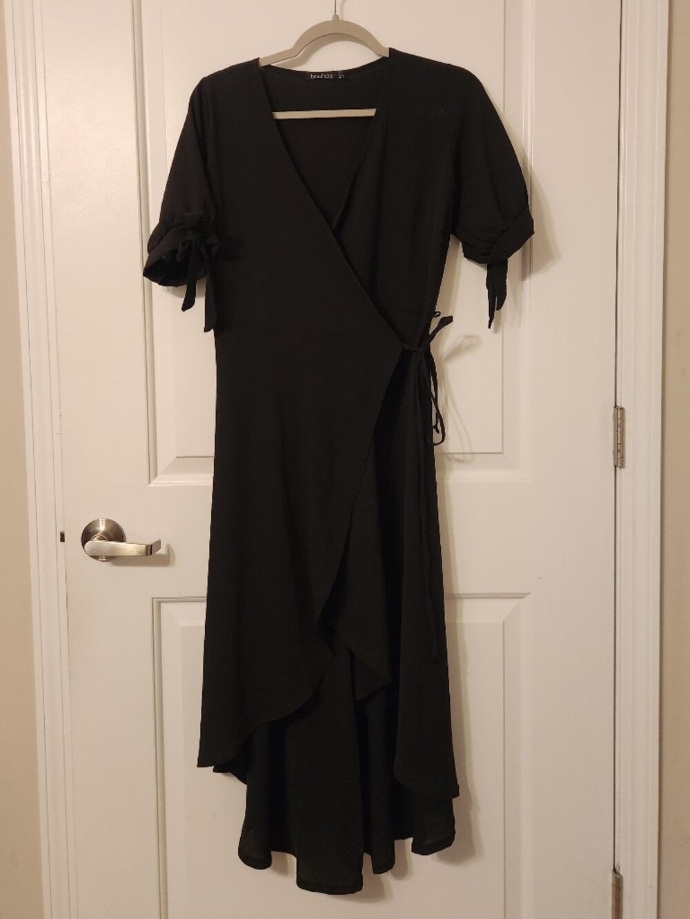 Boohoo Black Short Sleeve Wrap Dress size 10